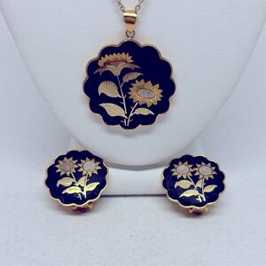 Gorgeous Damascene necklace and earring set